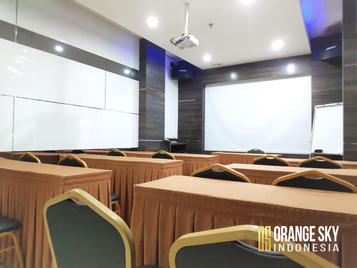Os Hotel Airport Batam Экстерьер фото