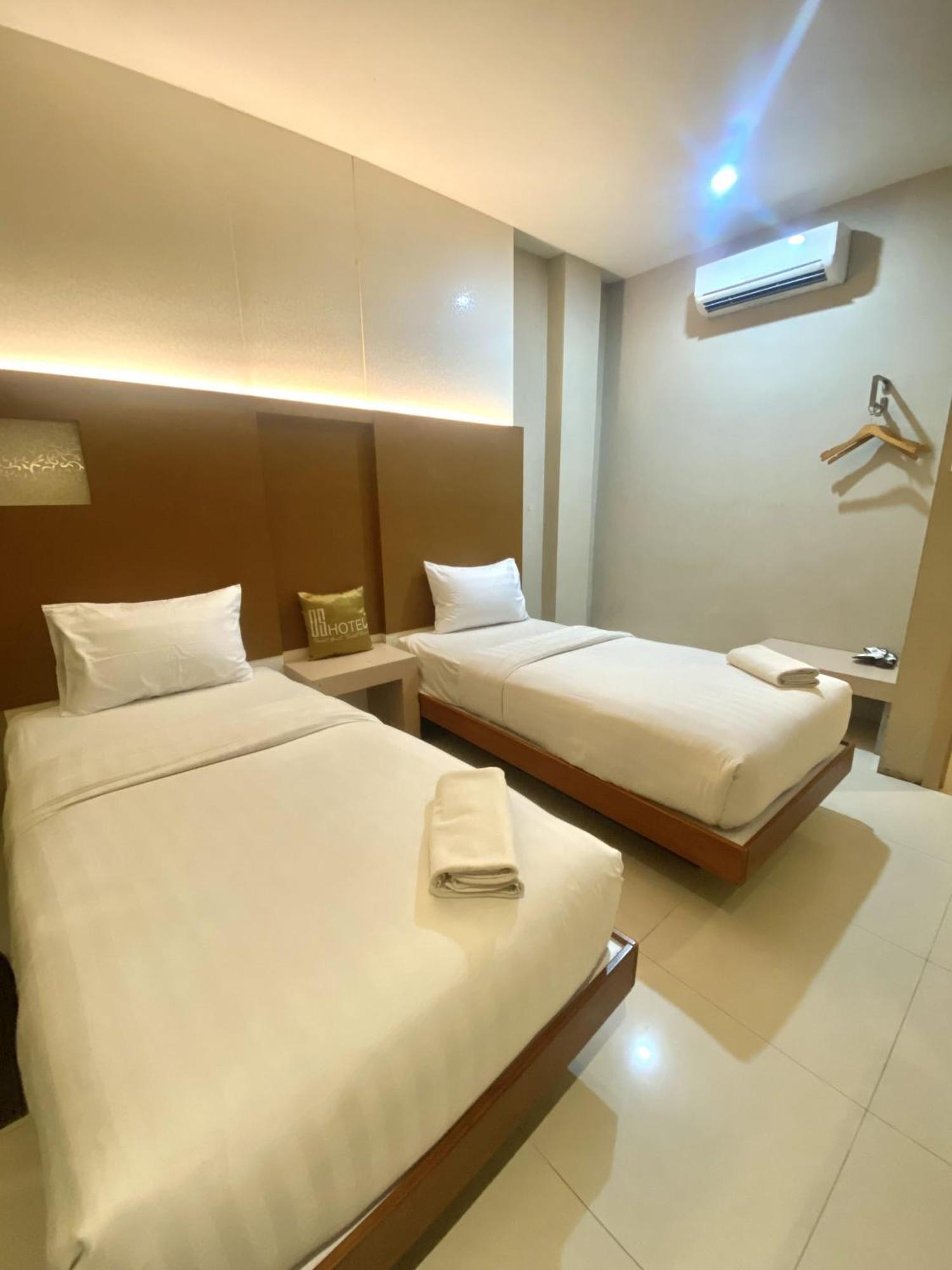 Os Hotel Airport Batam Экстерьер фото